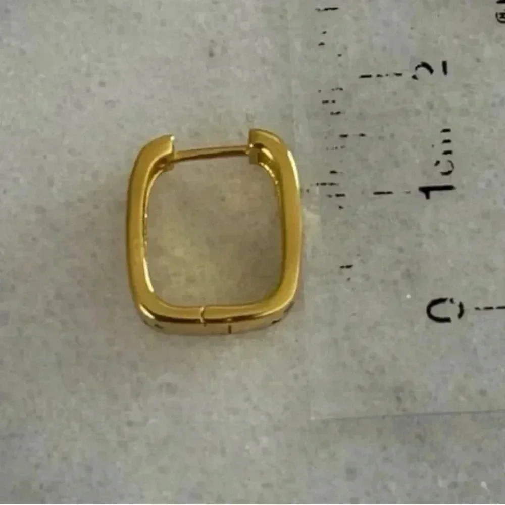 Gold Chunky Oval Moon Star Crystal Huggie Hoop Earrings
Brand New - Picture 5 of 5